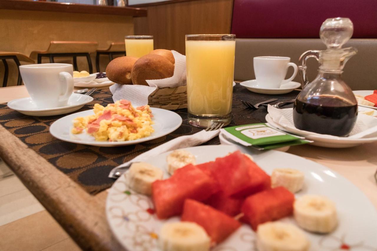 Hotel Mariscal Inn & Suite Куэнка Экстерьер фото