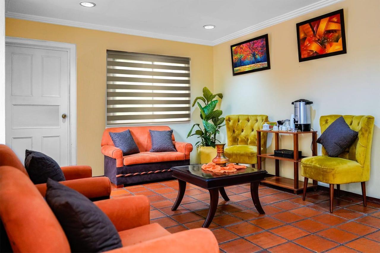 Hotel Mariscal Inn & Suite Куэнка Экстерьер фото