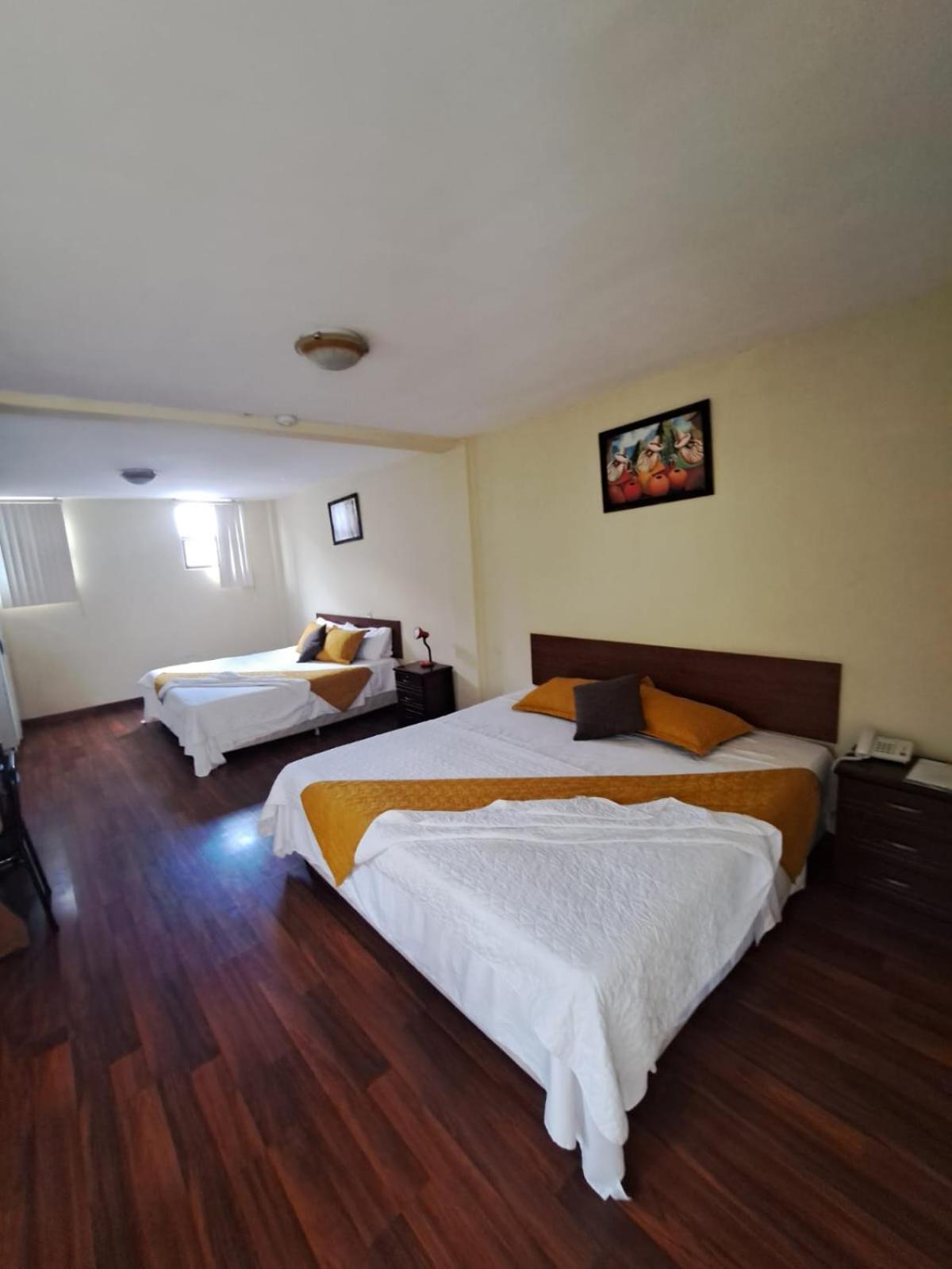 Hotel Mariscal Inn & Suite Куэнка Экстерьер фото