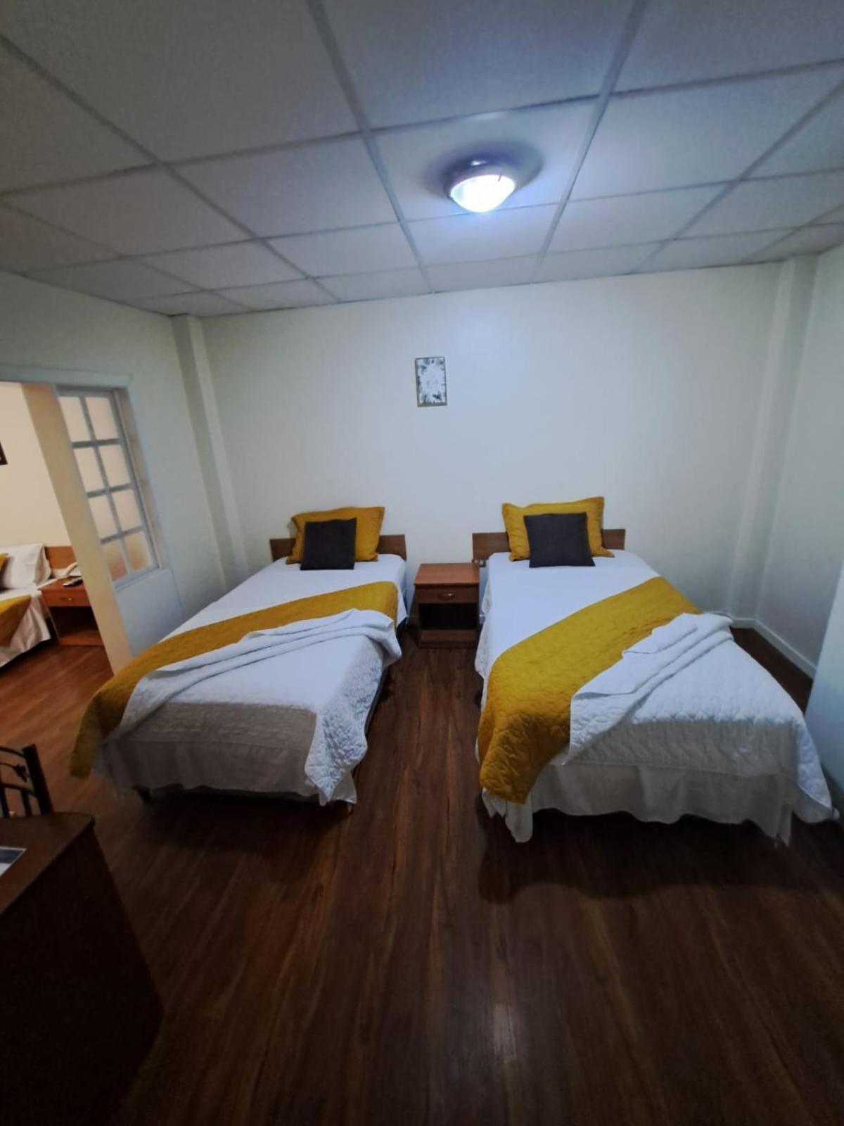 Hotel Mariscal Inn & Suite Куэнка Экстерьер фото