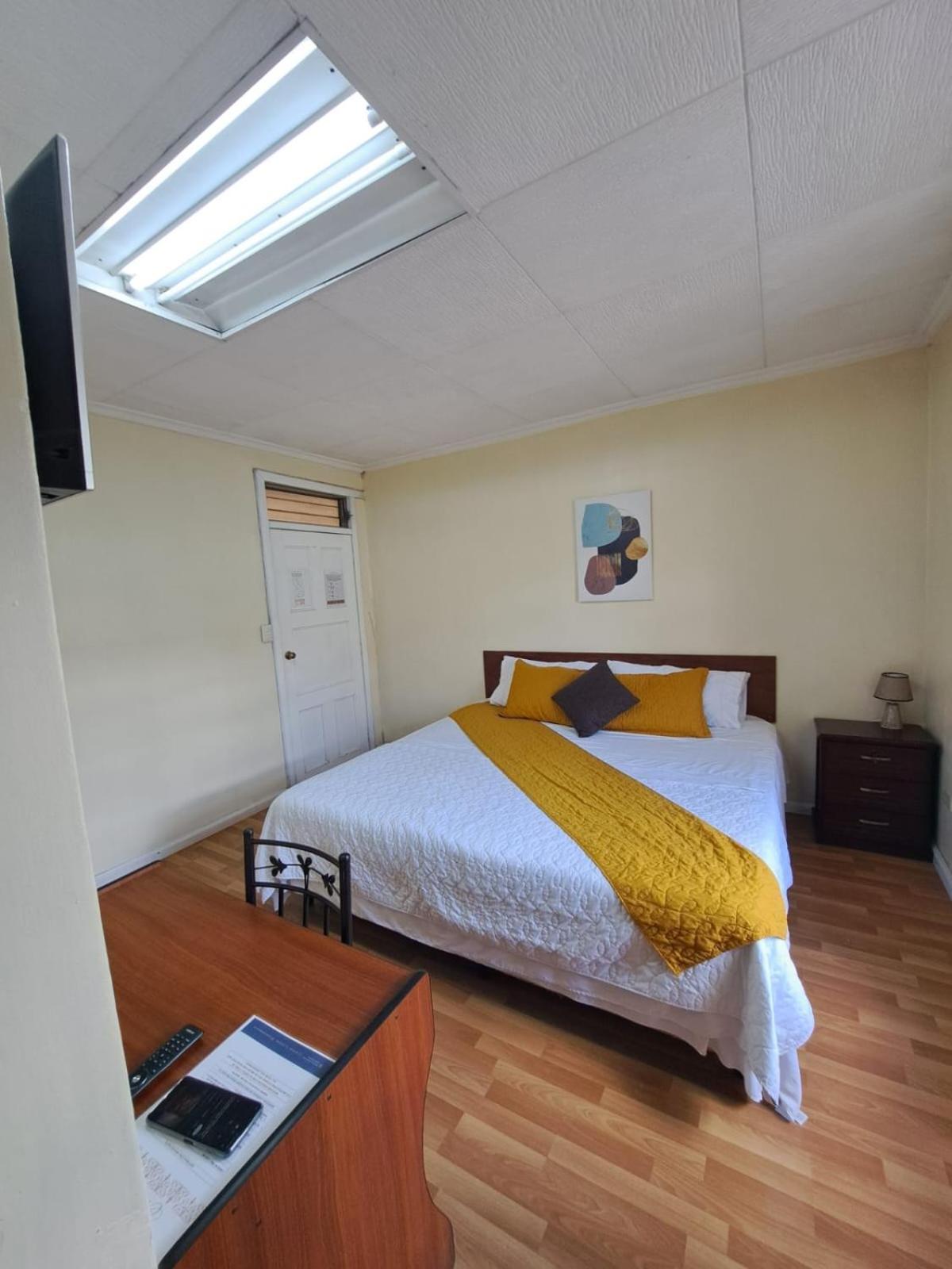 Hotel Mariscal Inn & Suite Куэнка Экстерьер фото